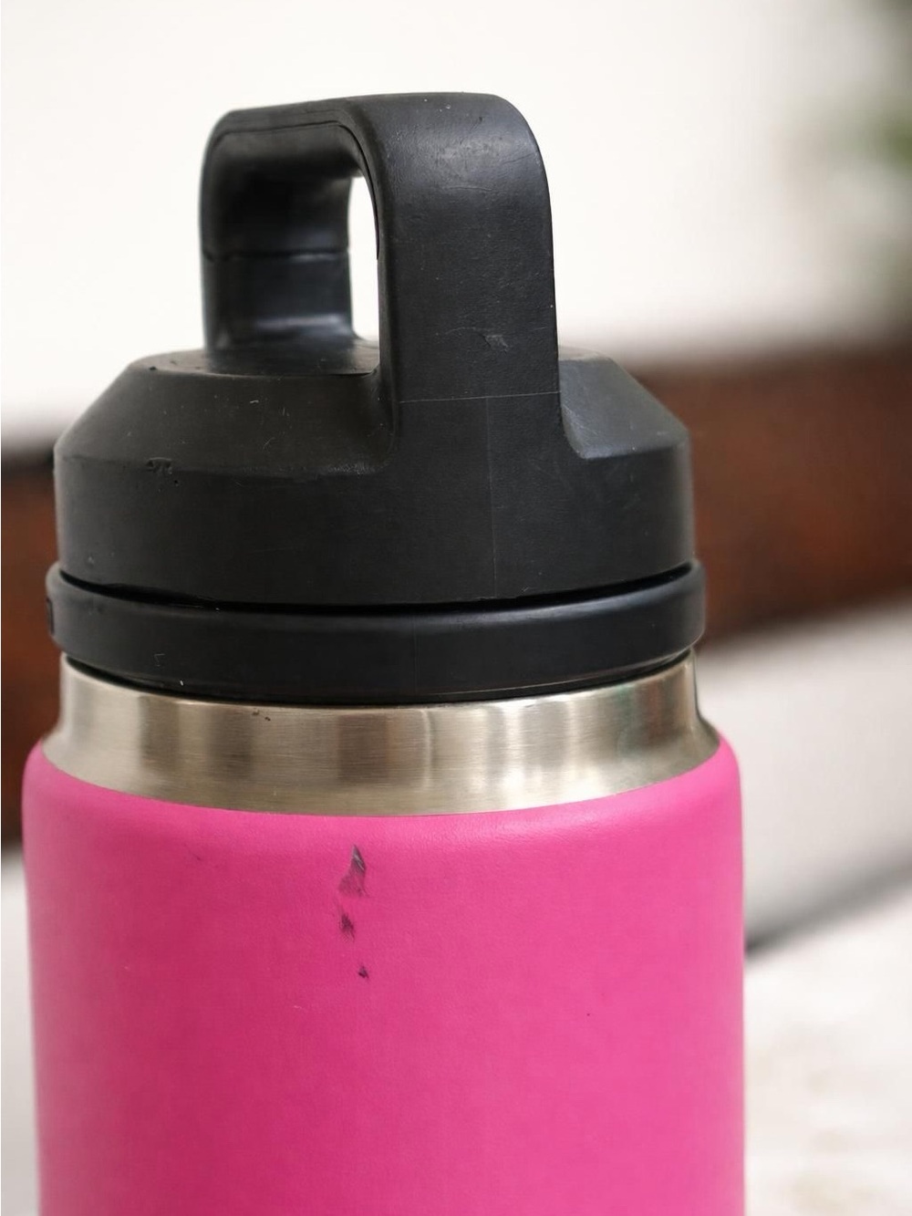 YETI Rambler Stainless Steel Bottle in Pink 26oz - Picture 2 of 7